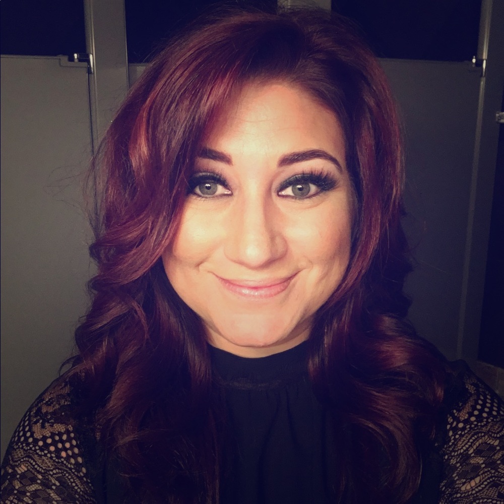 Meet your Posher, Kelly